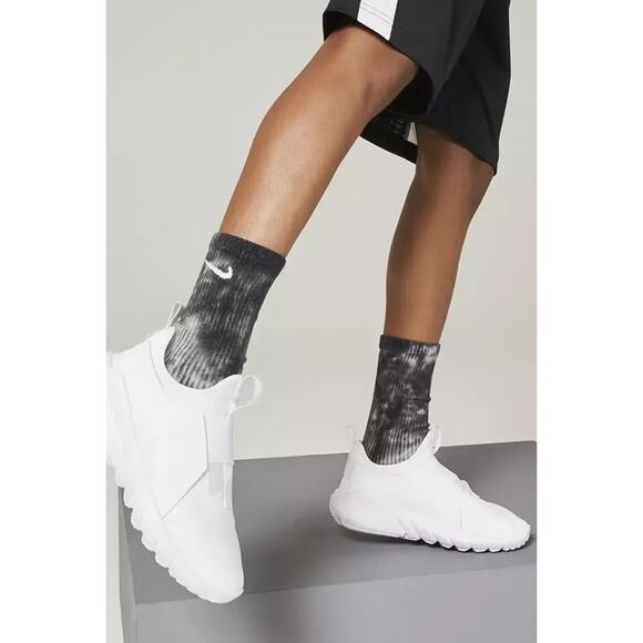 Nike Flex Runner 2 GS Youth Size 7Y = 8.5 Women Road Running Shoes DJ6038 100 - Picture 7 of 7